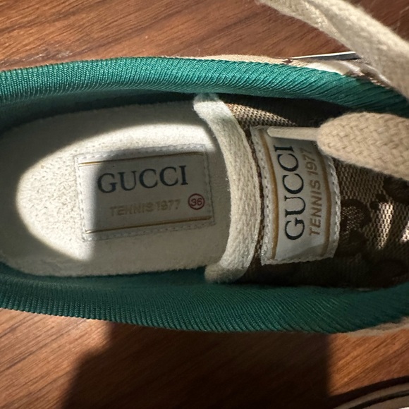 Gucci sneakers! - Picture 4 of 9
